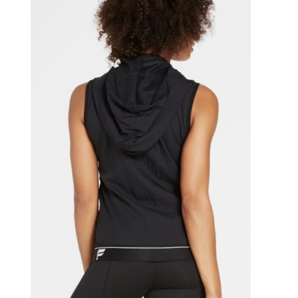 Fabletics Kennedy Vest Hooded Zip Up Jacket Windbreaker Sleeveless Size XS - Picture 2 of 14